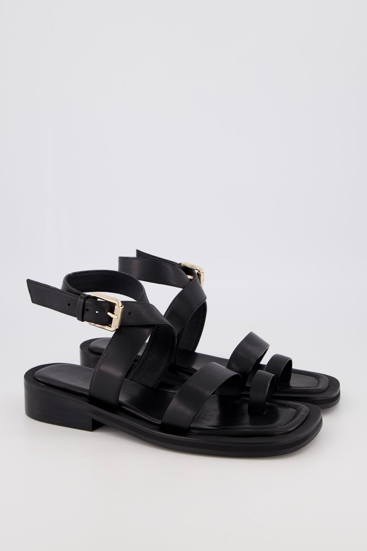 Carmen Black | PRE-ORDER