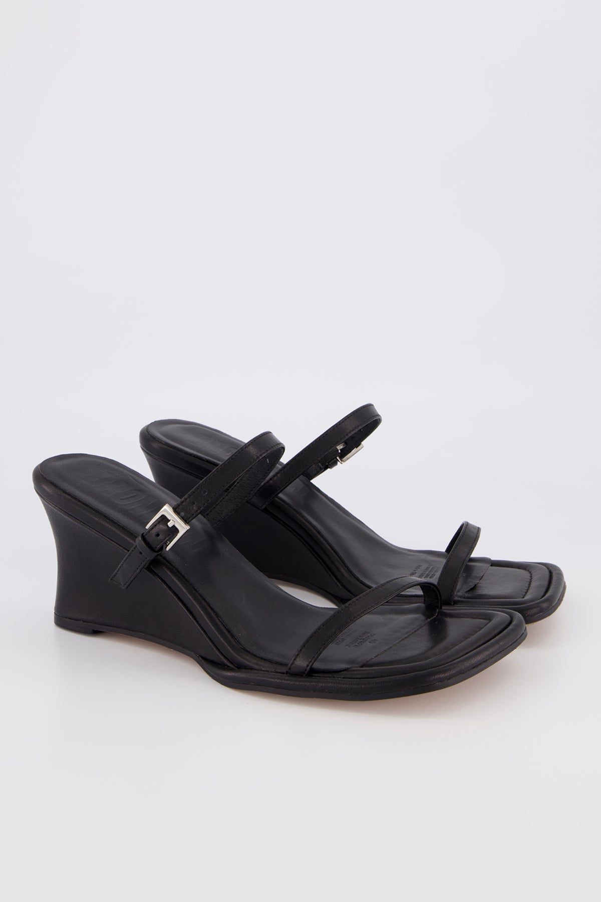 Daria Black | PRE-ORDER
