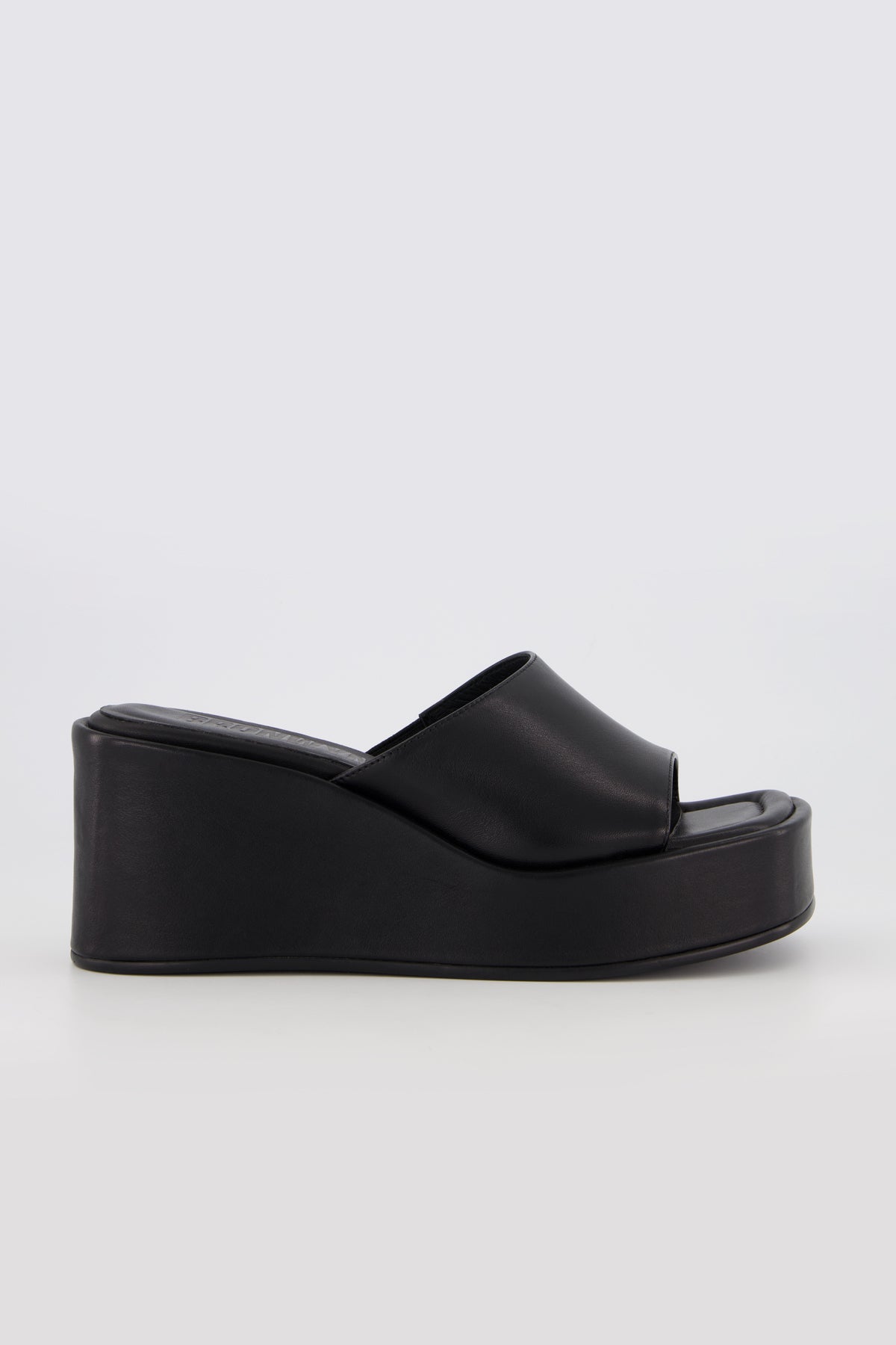 Tia Black | PRE-ORDER
